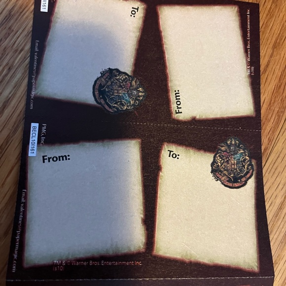 A  set of 14  unused  new class Harry potter vintage valentines. - Picture 8 of 11